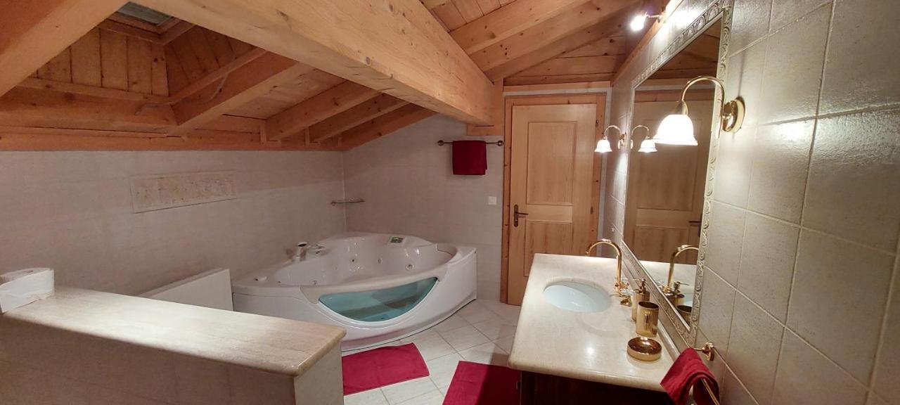 Chambre D'Hotes L'Ours Bleu 레디아블러레 외부 사진
